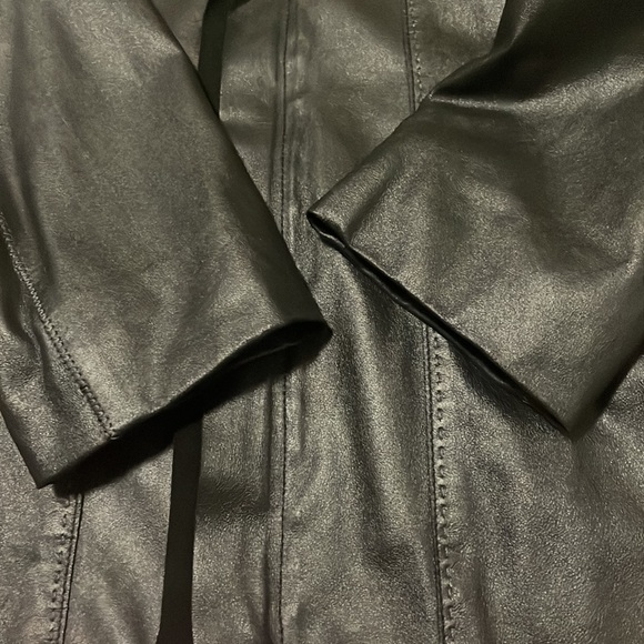 Gorgeous Elie Tahari Leather Jacket - Picture 14 of 14